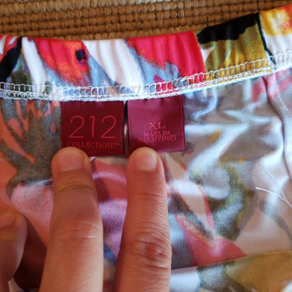 212 collection skirt - Picture 3 of 4